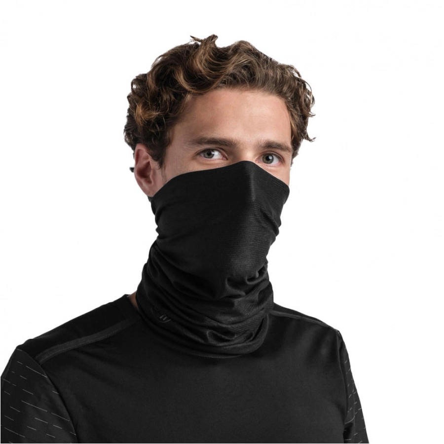 Chusta unisex BUFF wielofunkcyjna Coolnet UV czarna 3/4