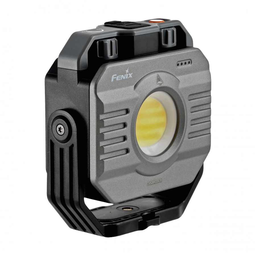 Lampa kempingowa Fenix CL28R 2/8